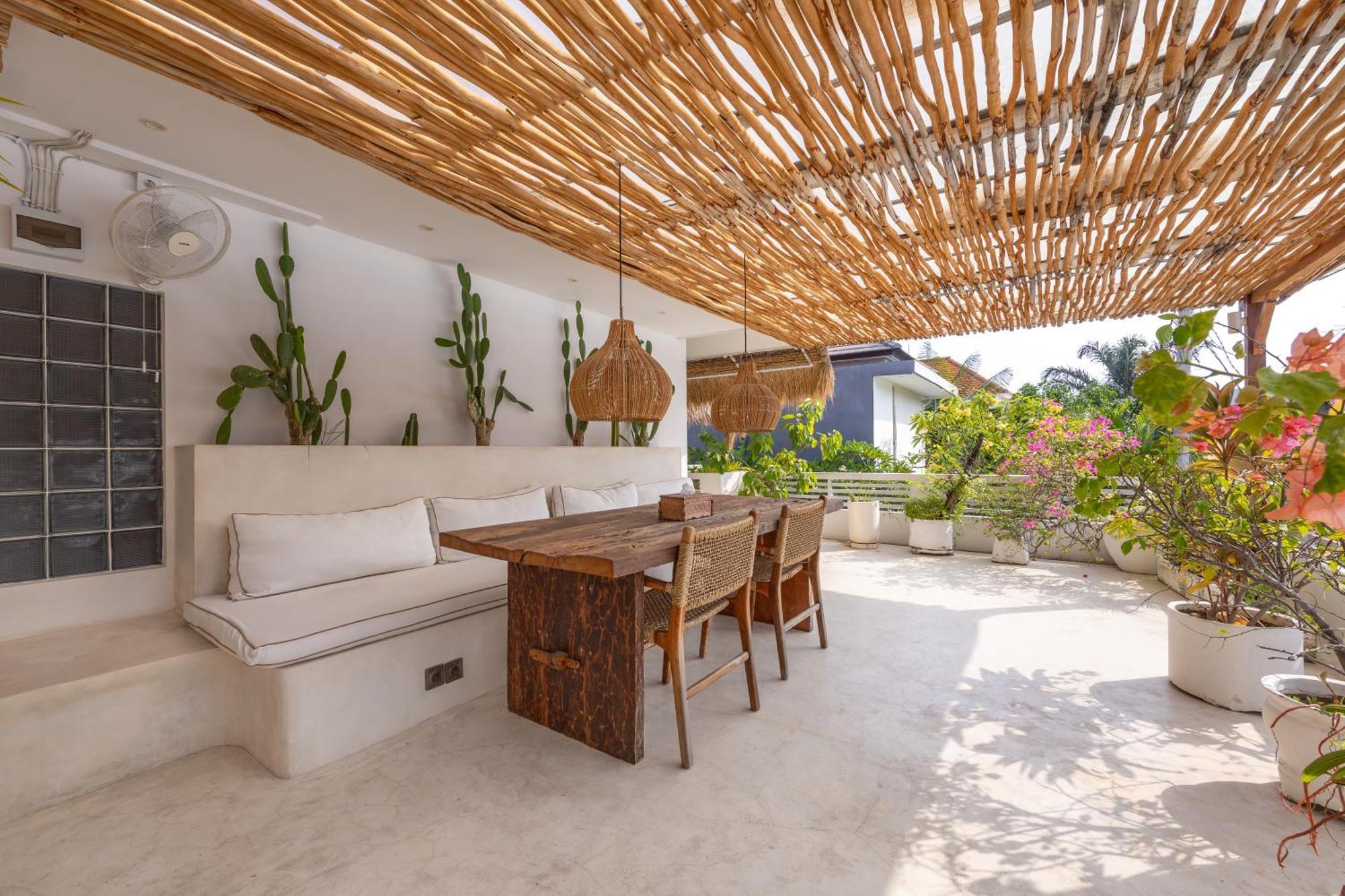 Turan Casa Auri Seminyak Villa Exterior foto