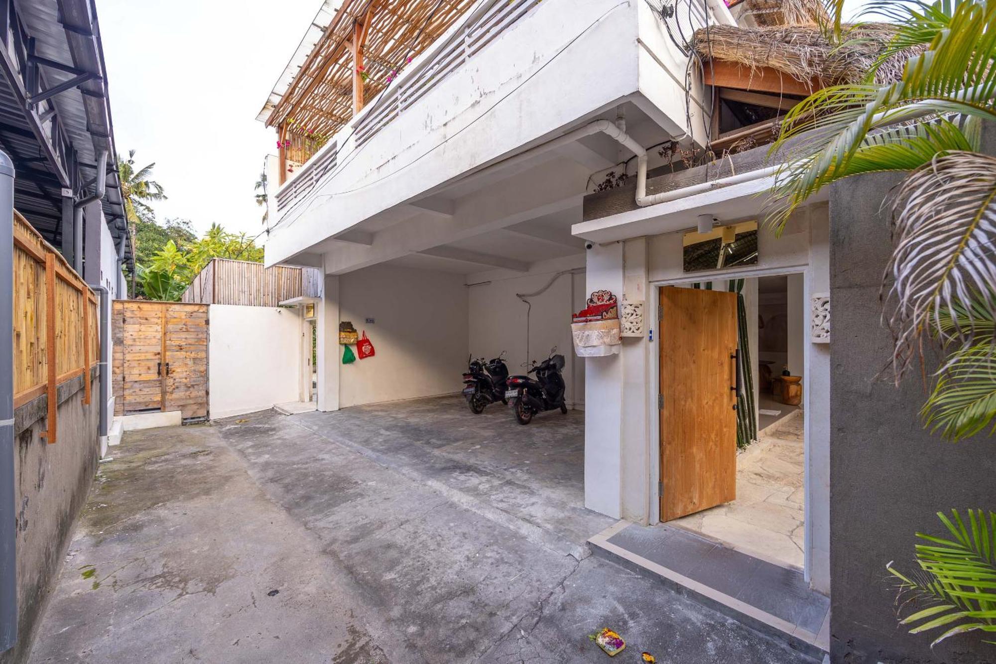 Turan Casa Auri Seminyak Villa Exterior foto